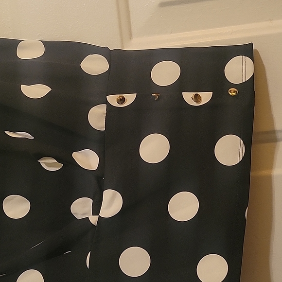 Top - Picture 2 of 3